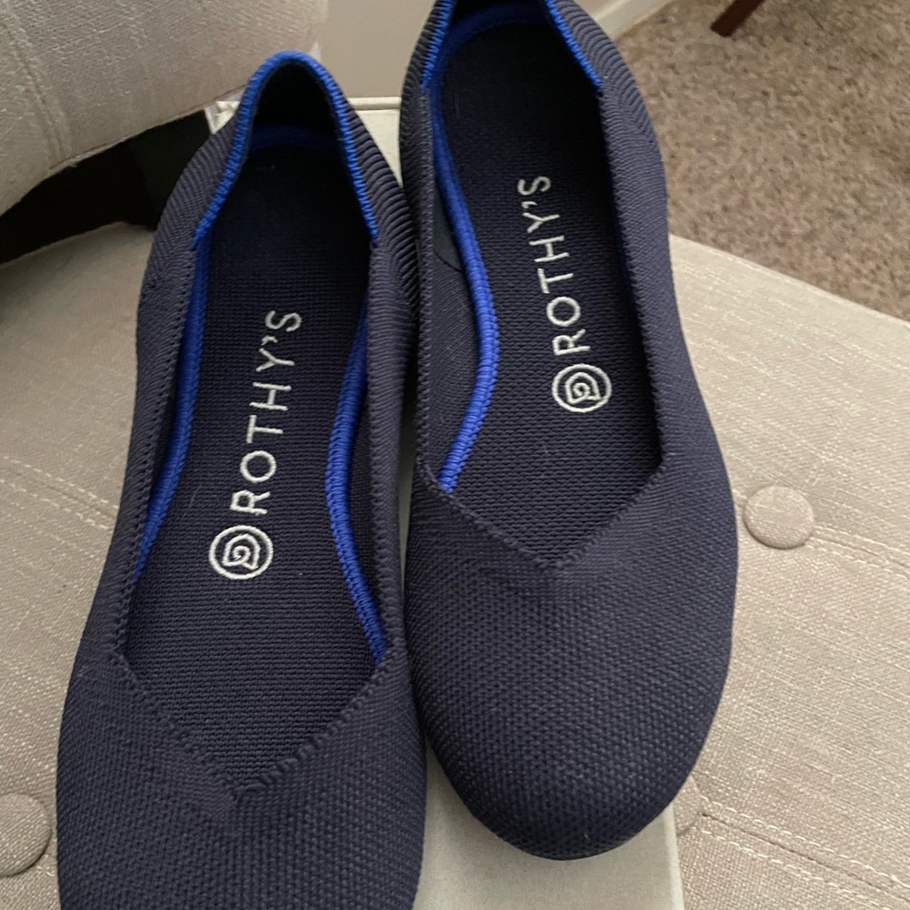 Rothy’s flat navy blue size 7.5
